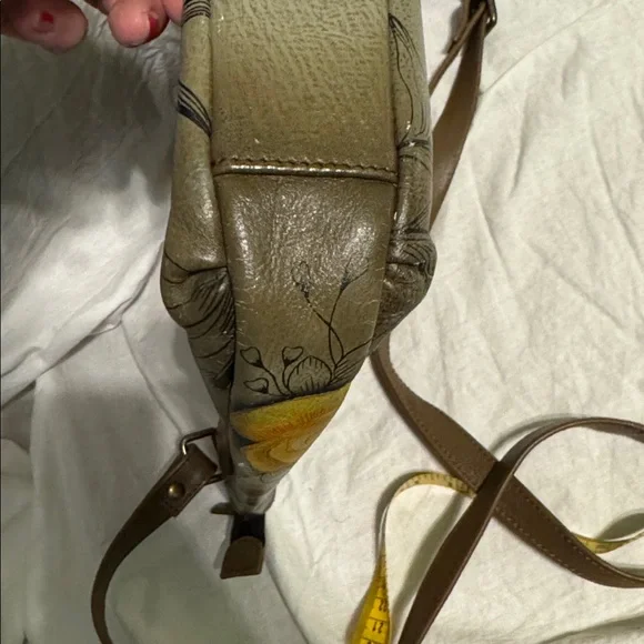 Anuschka Floral Butterfly Women's Bag - Picture 5 of 7